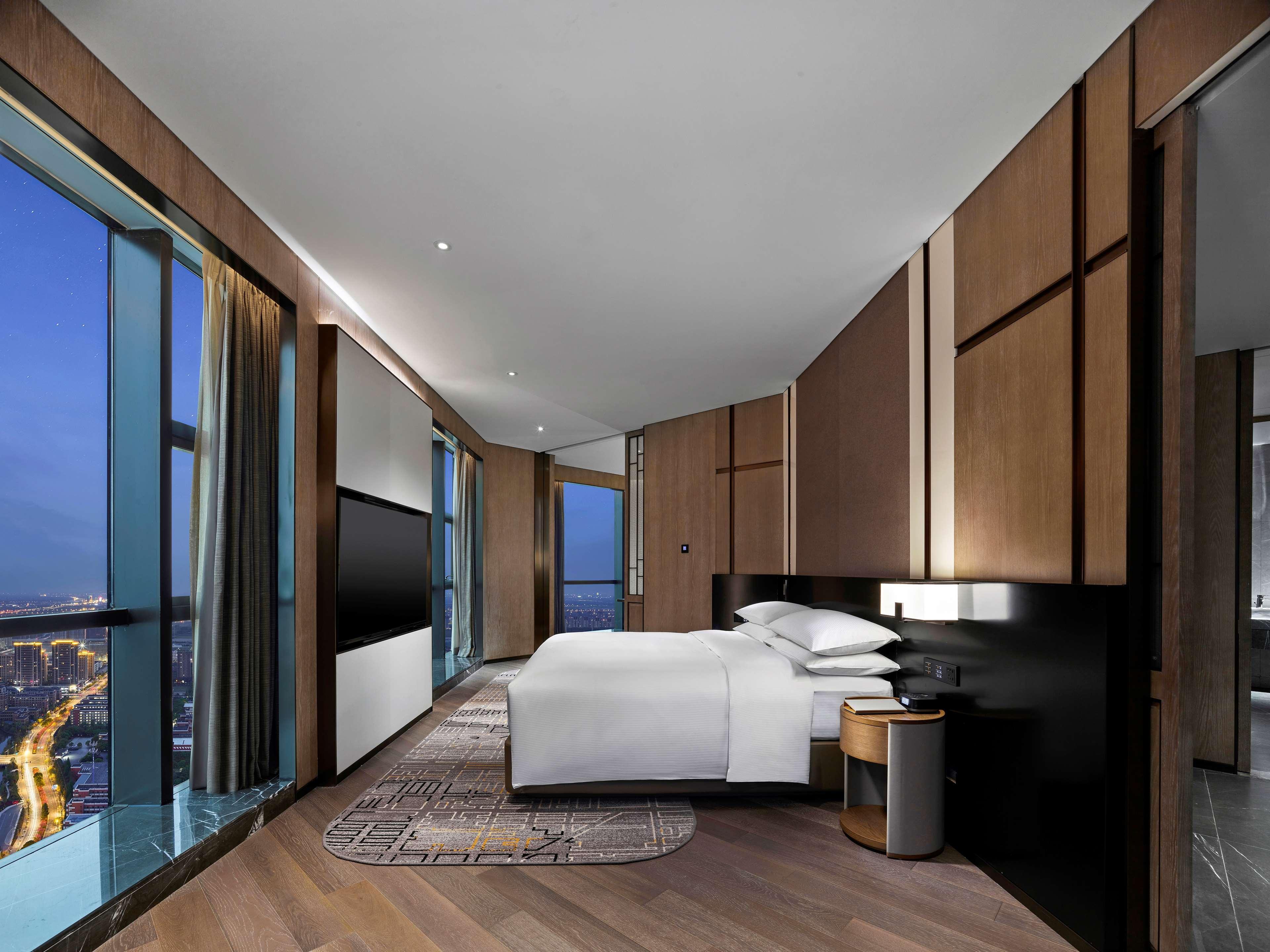 Hilton Jiaxing Hotel Exterior photo