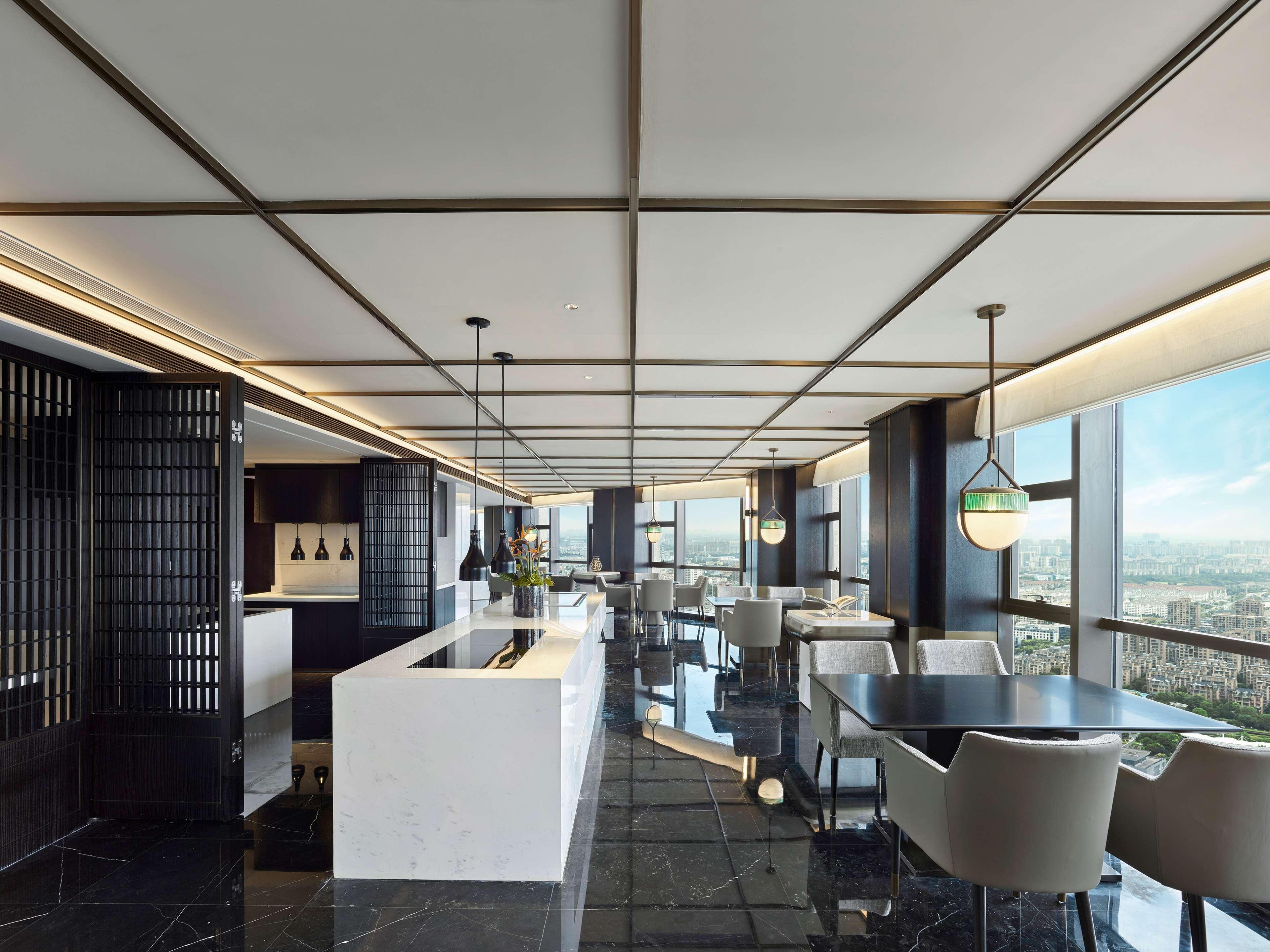 Hilton Jiaxing Hotel Exterior photo