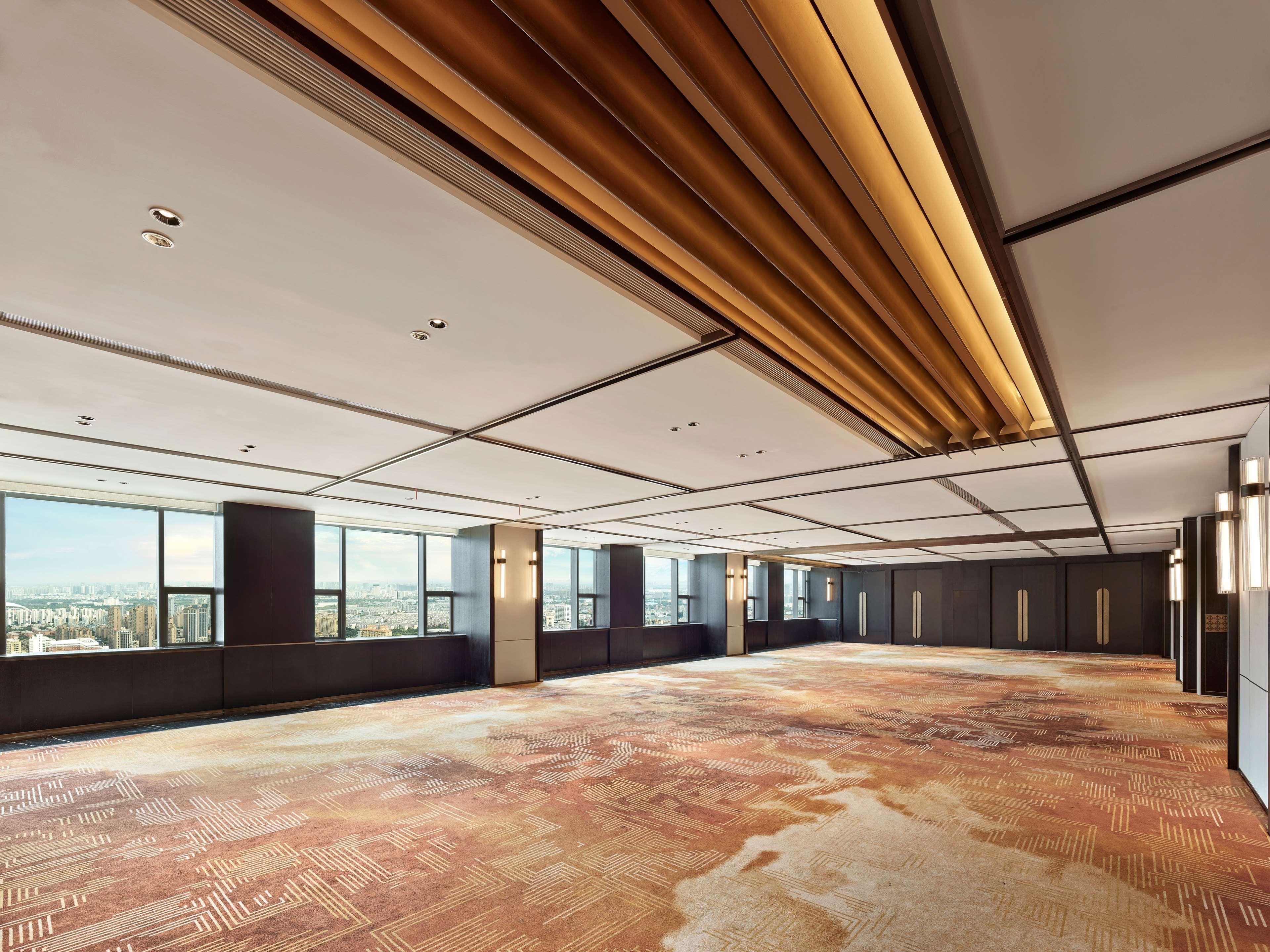 Hilton Jiaxing Hotel Exterior photo