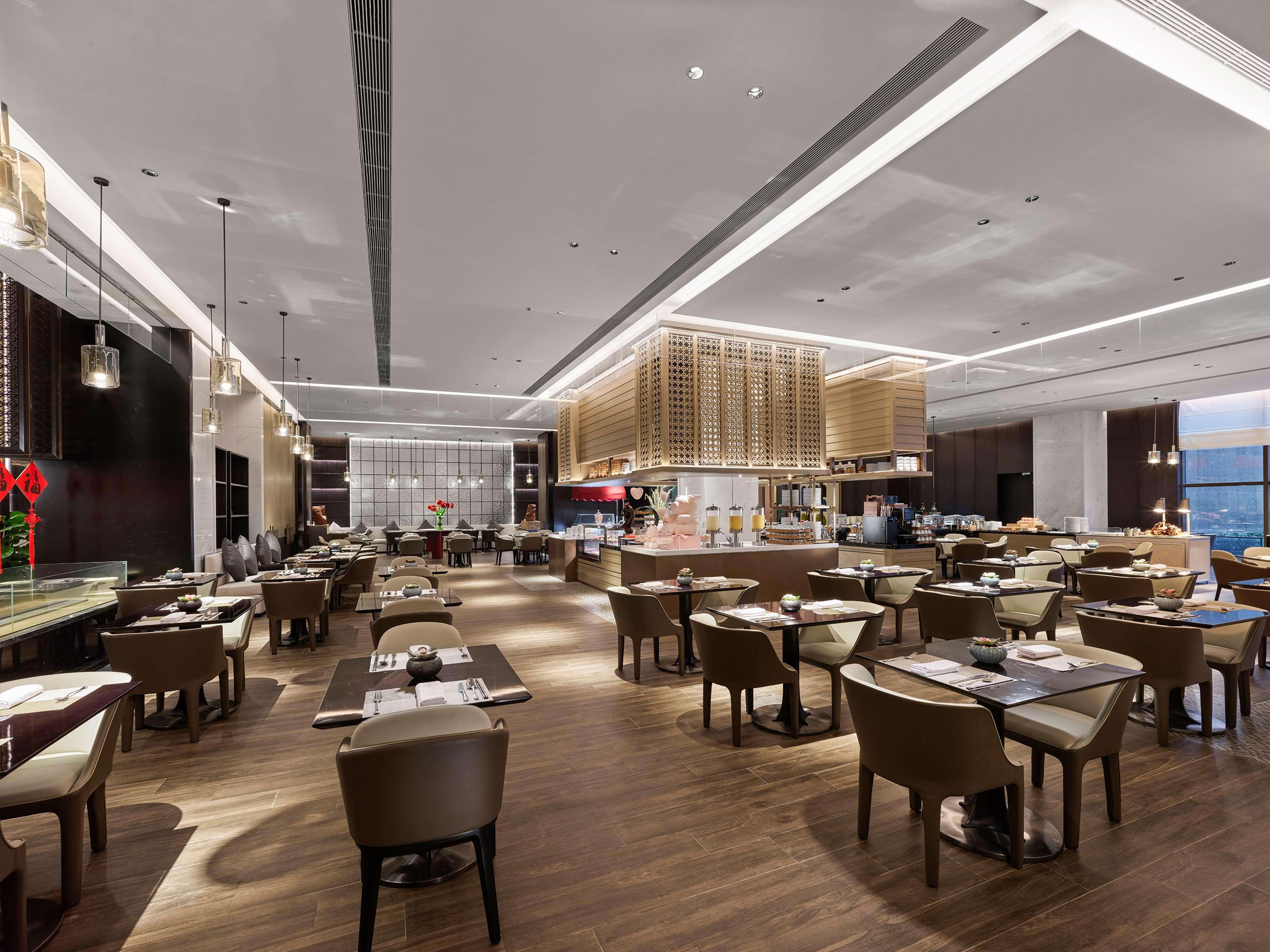 Hilton Jiaxing Hotel Exterior photo