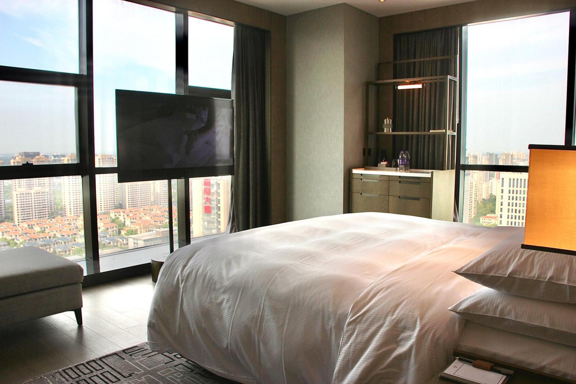 Hilton Jiaxing Hotel Exterior photo